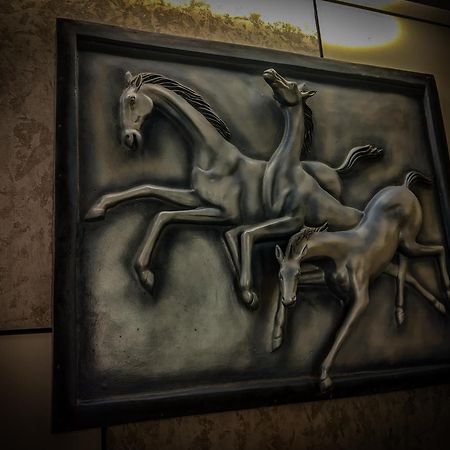 Hotel Noah Spire Агартала Экстерьер фото