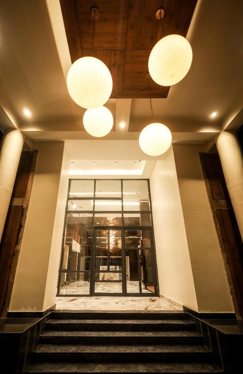 Hotel Noah Spire Агартала Экстерьер фото